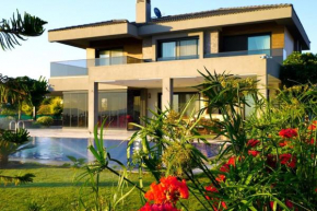 Efe Delux Çeşme Ovacık'ta Lüx Villa